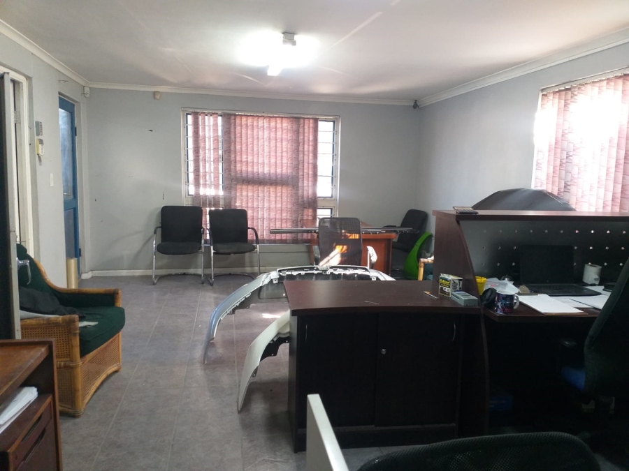 To Let Commercial Property for Rent in Stikland Industrial Western Cape